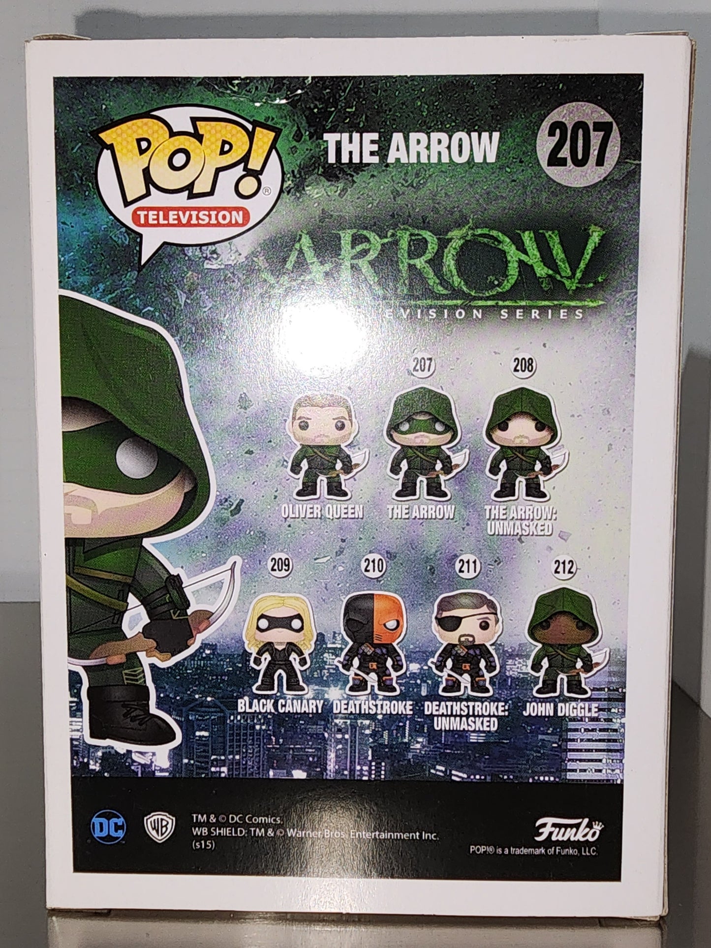 THE ARROW FUNKO POP 207- Signed by Stephen Amell