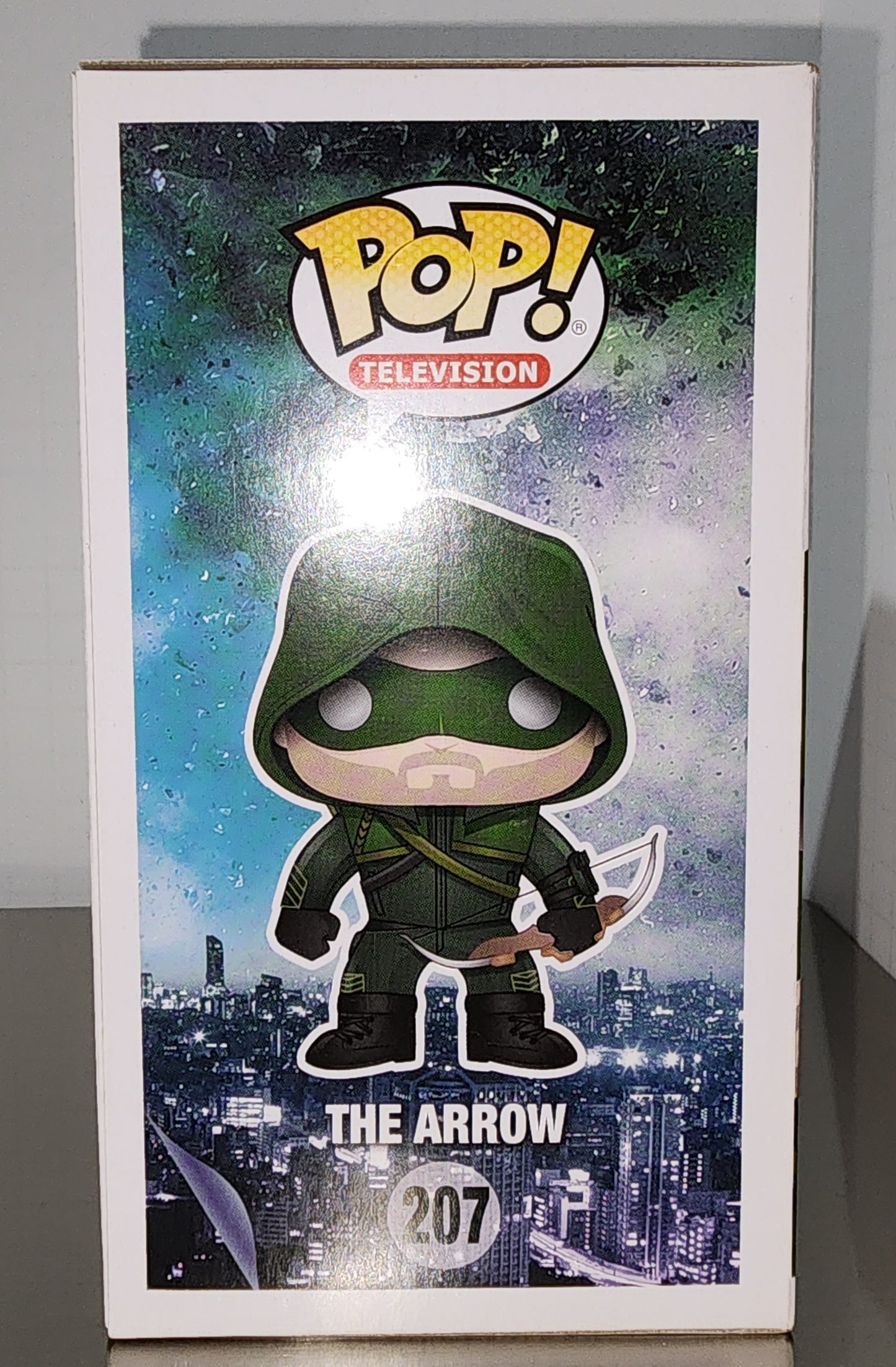 THE ARROW FUNKO POP 207- Signed by Stephen Amell