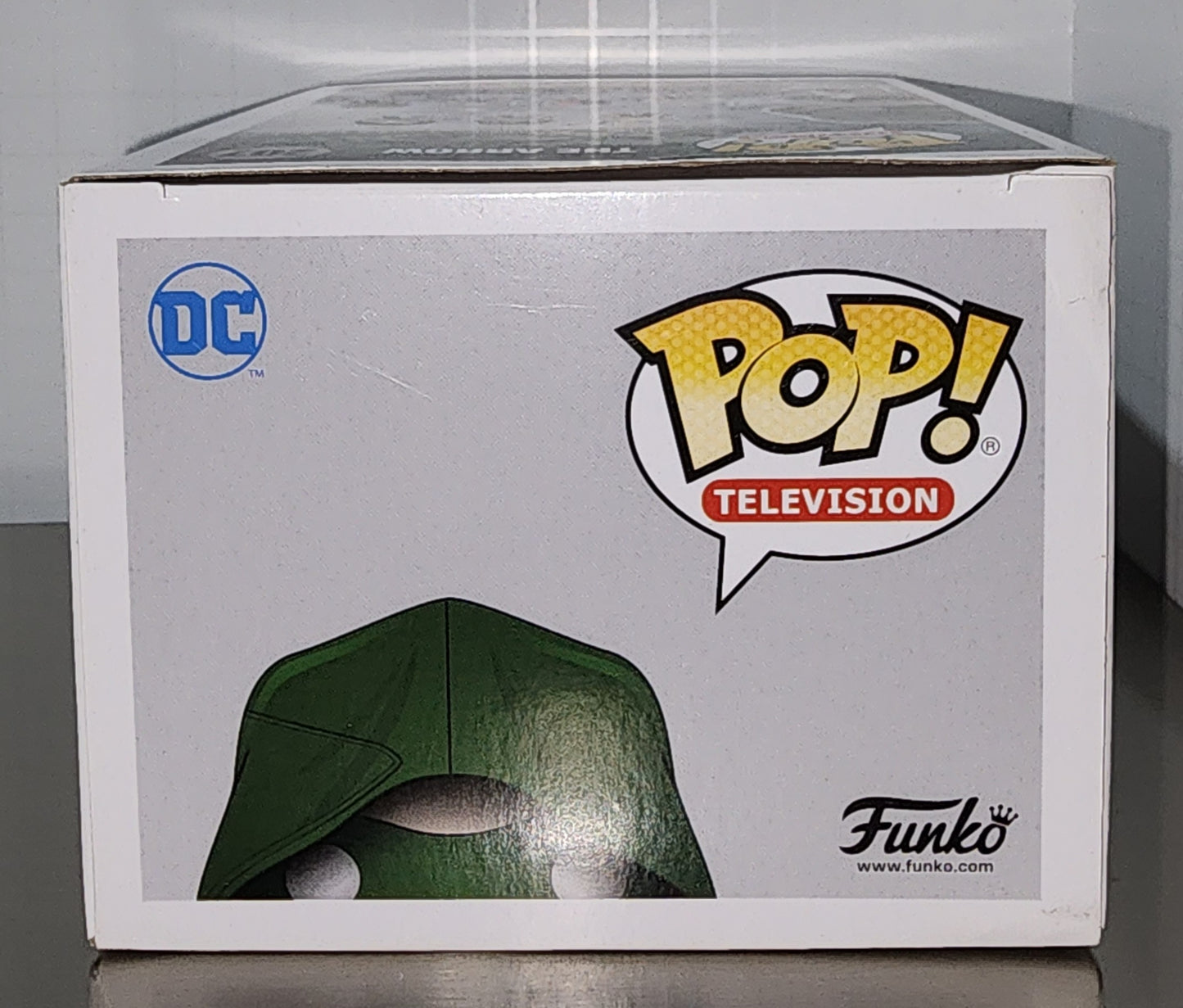 THE ARROW FUNKO POP 207- Signed by Stephen Amell