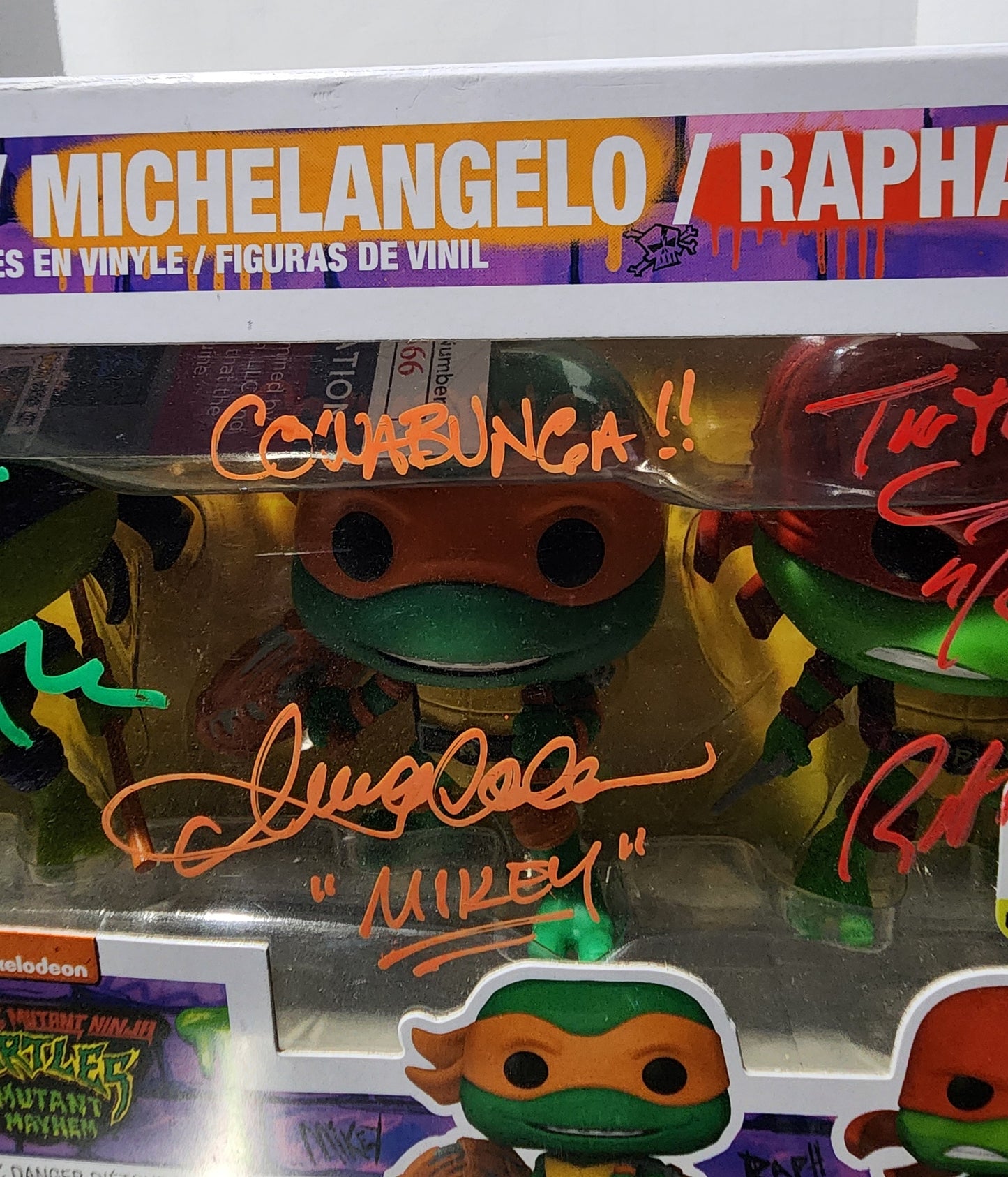 TMNT Mutant Mayhem Ninja Turtles Funko pop 4-Pack Amazon GITD-AUTOGRAPHED X5 JSA and SWAU authenticated