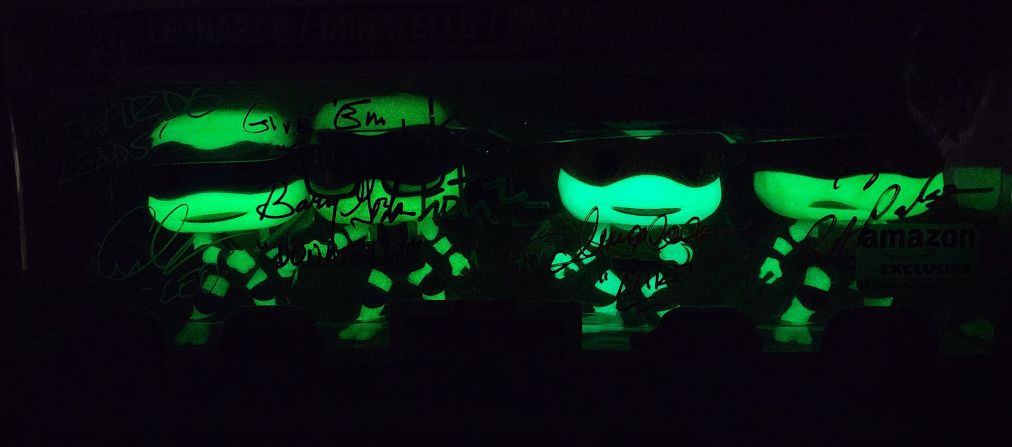 TMNT Mutant Mayhem Ninja Turtles Funko pop 4-Pack Amazon GITD-AUTOGRAPHED X5 JSA and SWAU authenticated