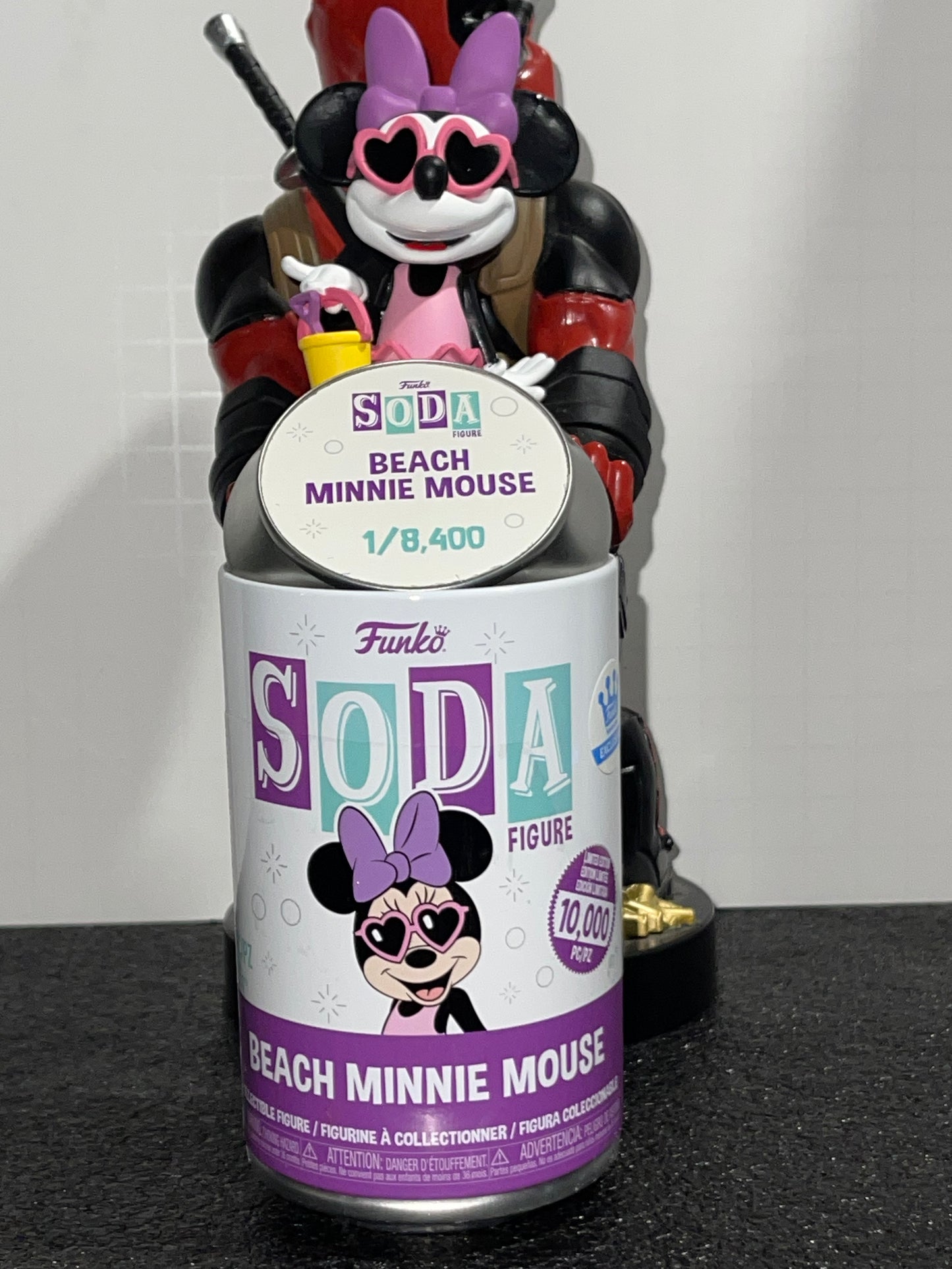 Beach Minnie Mouse Soda Common Funko Shop Exclusive